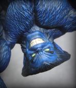 Diamond Select Toys Marvel Gallery Beast Statue [90's Version] 11