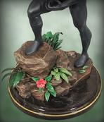 Diamond Select Toys Clayburn Moore Black Panther Premiere 17