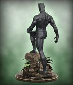 Diamond Select Toys Clayburn Moore Black Panther Premiere 4