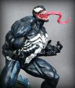 Diamond Select Toys Venom 13