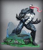 Diamond Select Toys Venom 8